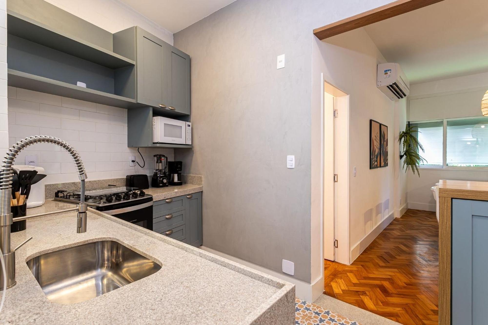 Apartamento Moderno 4qtos A 650m Da | Ns 4b/1003